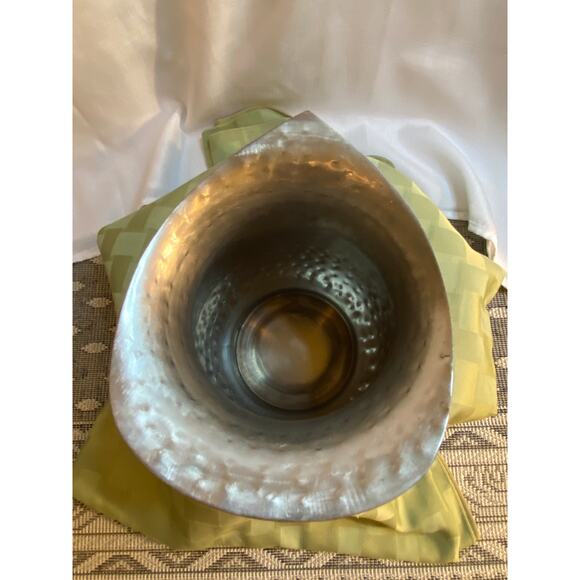 Hammered Copper Shiny Pitcher Vase BrassHandle Decorative Only. 6 inch tall VGUC - Picture 10 of 15